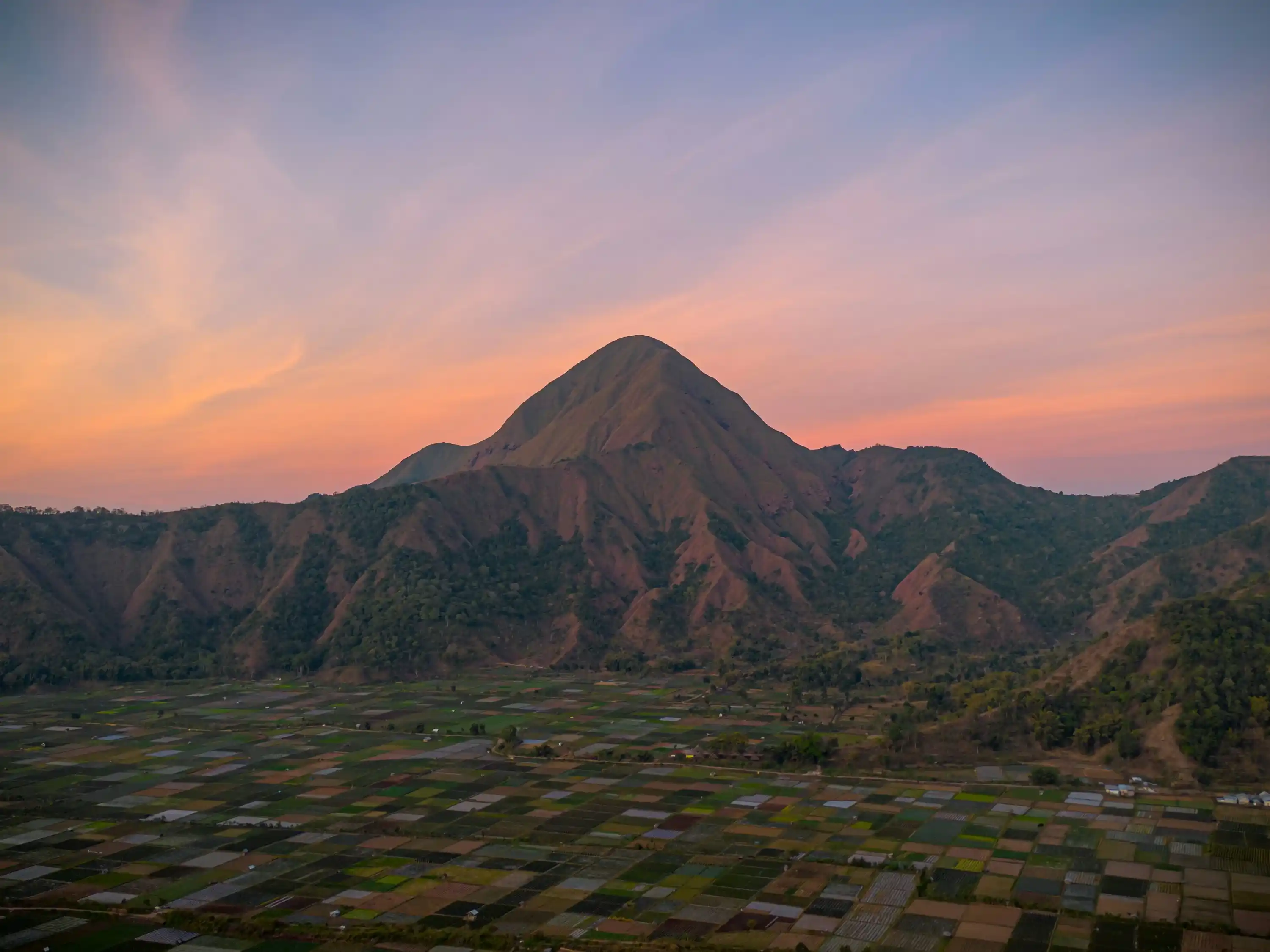 Rinjani Mountain | Luxury Travel Lombok | Lombok Luxury (Source: unsplash)